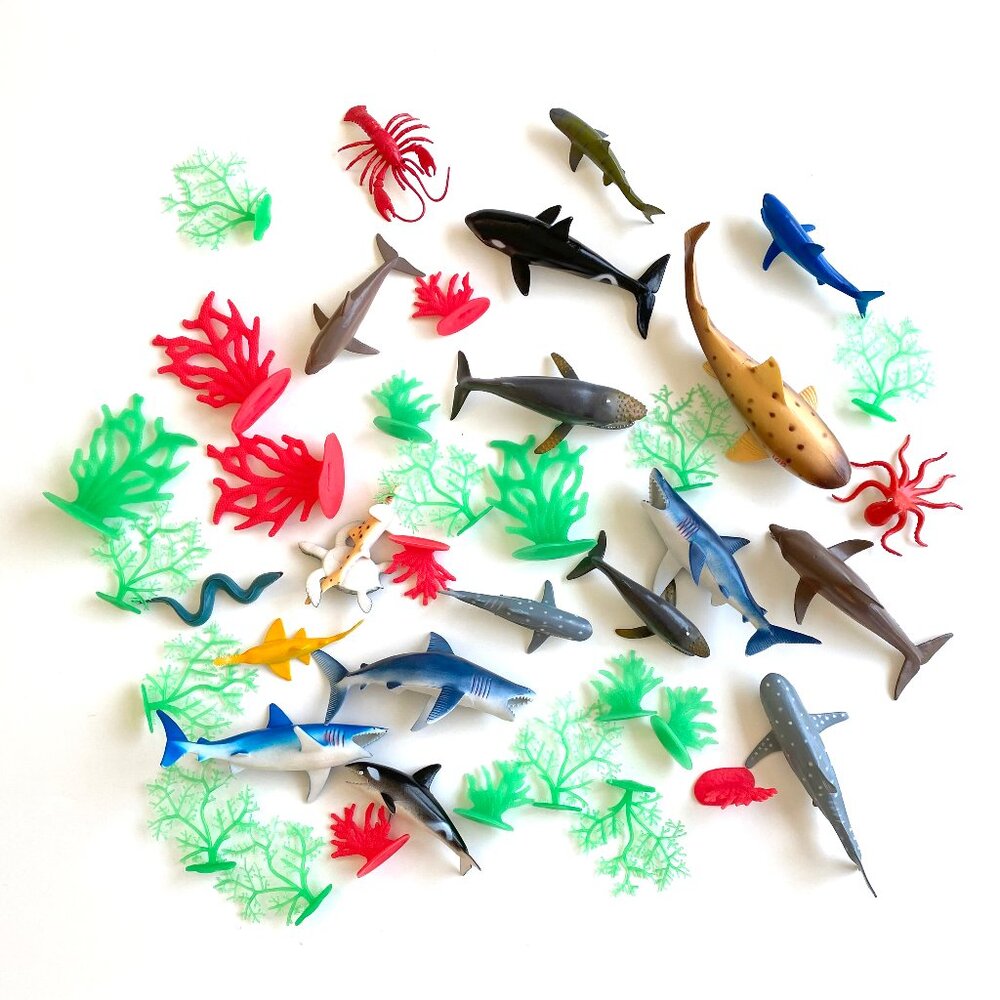 42 Pc Ocean Sea Animal Toy Set Sharks Whale Turtle Coral w/ Storage Jar